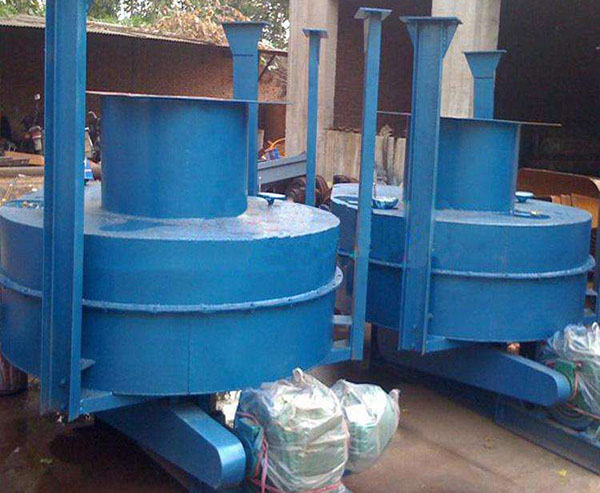 DB全密封吊式圓盤給料機